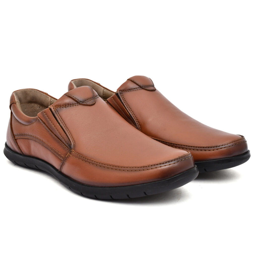 Choosing the Right Leather Shoe: Material, Style & Care Tips